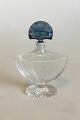 Guerlain Paris 
Parfume Bottle. 
Baccarat 
Crystal Glass. 
Measures 14.5 
cm / 5 45/64"