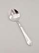 Georg Jensen 
Continental 
"Antique" 
herring  fork 
L. 14 cm. No. 
333989