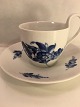 Blue Flower 
Braided.
Very large 
coffee cup / 
chololade cup 
with high ear 
and saucer.
Royal ...