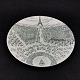 Diameter 20.5 
cm.
The plate is 
signed Høyrup.
The plate is 
decorated with 
motifs from 
Paris. ...