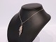 Necklace with 
pendant by Kurt 
Nielsen, 
#001319, in 925 
sterling 
silver.
51 cm and 
5x1,5 cm.