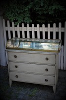 item no: 
bordvitrine messing