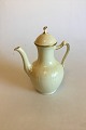 Royal 
Copenhagen 
Creme Curved 
with Gold 
(Pattern 1235) 
Coffee Pot No 
1794. Measures 
26 cm / 10 ...