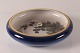 Large Royal 
Copenhagen 
Plate with 
flowers and 
gold edge
Sign. Ingeborg 
Debois 1928
Diameter 32 
...