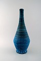 Accolay, Fransk keramikvase. Turkis, stilrent design med striber.
Stemplet. 1950/60´erne.