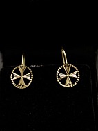 10 karat gold earrings