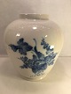 Blue Flower 
swept
big vase
Royal 
Copenhagen RC 
No. 1 - 522
Height: 23 cm.
2. ...