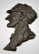 Dansk kunstner 
(20. årh.): 
Portræt. 
Bronze. 
Signeret: Ernst 
El Pedersen, 
1933. 42 x 26 
...