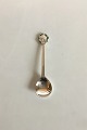 Gorham Sterling 
Silver 
Christmas Spoon 
1971. Measures 
12.2 cm / 4 
51/64 in.