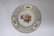 Royal 
Copenhagen. 
Saxon Flower. 
Plate with 
open-work 
border. 
Diameter 24 cm. 
( 2. quality )