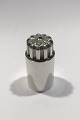 Georg Jensen 
Sterling Silver 
Saltshaker No 
834  H 4.9 
cm/1.92"   
Weight 45.3 gr 
/1.60 oz