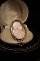 Old 1800 
century kamé 
pendant with 
portrait of 
Catholic priest 
carved in 
Konkylie and 
embossed ...