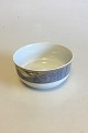 Royal 
Copenhagen Grey 
Magnolia Bowl 
No 577. 
Measures 8 cm / 
3 5/32 in. x 16 
cm / 6 19/64 
in. dia.