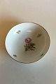 Royal 
Copenhagen 
Saxon Flower, 
Plain Bowl No 
493/9024. 
Measures 20.7 
cm / 8 5/32 in.