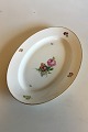 Royal 
Copenhagen 
Saxon Flower, 
Plain Oval Disk 
No 493/9038. 
Measures 40 cm 
/ 15 3/4 in. x 
28 cm ...