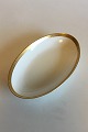 Bing & Grondahl 
Josephine Oval 
Dish No 18. 
Measures 25 cm 
/ 9 27/32 in. x 
17.5 cm / 6 
57/64 in.