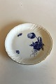 Royal 
Copenhagen Blue 
Flower with 
Gold Round Cake 
Dish No 1691. 
Measures 29 cm 
/ 11 27/64 in.