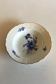Royal 
Copenhagen Blue 
Flower with 
Gold Deep Plate 
No 1616 
Measures 22 cm 
/ 8 21/32 in.