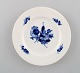 30 pcs. Blue flower braided cake plates from Royal Copenhagen.
Number 10/8092.
