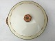 Royal 
Copenhagen, 
Aluminia, 
Terrin with 
lid, 22cm in 
diameter, 13cm 
high, Design 
Nils Thorsson