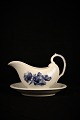 Royal 
Copenhagen Blue 
Flower, 
Braided, 
sauceboat on 
fixed dish from 
the 1961.
Decoration ...