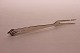 Serving fork by 
Evald Nielsen 
nr 37 and of 
hallmarked 
silver.
19 cm.