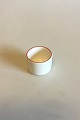 Royal 
Copenhagen Red 
Line Egg Cup. 
Measures 3.5 cm 
/ 1 3/8 in. x 
4.5 cm / 1 
49/64 in.