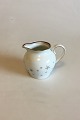 Bing & Grondahl 
Milky Way 
Creamer No 95. 
Measures 8 cm / 
3 5/32 in.
