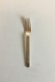 Evald Nielsen 
No 33 Silver 
Fork. Measures 
17.5 cm / 6 
57/64 in.