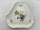 Royal 
Copenhagen, 
Frijsenborg, 
Triangular 
dish, # 
910/1526, 21 cm 
wide, 2. 
Sorting * Nice 
...
