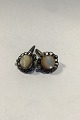Georg Jensen 
Silver 
Cufflinks No 27 
(1915-1927) 
Mother of Pearl 
Diam 1.7 
cm/0.67" 
Combined ...