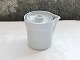 Royal 
Copenhagen, 
Aluminia, Blue 
Edge, Creamer # 
3062, 8cm high, 
7.3cm in 
diameter, 
1.Sorting, ...