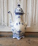 Royal 
Copenhagen Blue 
Flutet full 
lace coffee pot 

No. 1202, 
Factory first
Height 29 cm.