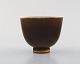 Berndt Friberg Studio ceramic bowl. Modern Swedish design.
Unique, handmade. Fantastic glaze brown shades. 1956.