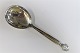 Acanthus. Georg 
Jensen. Serving 
spoon. Sterling 
(925). Length 
20.5 cm.