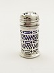 Sterling silver 
salt box 5.5 
cm. with blue 
glass insert    
      no. 
365043