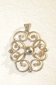 Pendant 830 
silver, Height 
4 x 3.5 cm. 
Fine condition. 

stamp 830s.