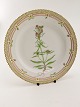 Royal 
Copenhagen 
Flora Danica 
plate 20/3550 
23 cm. 1st 
choice. No. 
365685