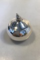 Evald Nielsen 
Silver Lidded 
Jar H 9.5 
cm/(3.74 
in)Weight 154.1 
gr/5.44 oz