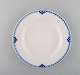 Royal Copenhagen blåmalet Prinsesse middagstallerken i porcelæn. 
Modelnummer 624. 18 stk. på lager.