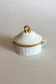 Royal 
Copenhagen Gold 
Fan Sugar Bowl 
No 414/11561. 
Measures 12.5 
cm / 4 59/64 
in.