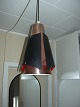 Jo Hammerborg.
Ceiling lamp 
Pendant of 
copper and 
black painted 
metal.
Height: 34 cm.
contact ...