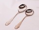 Servers in 
Christiansborg, 
hallmarked 
silver. Ask for 
number in 
stock.
26 cm and 23 
cm. The ...