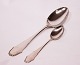 Dinner spoon 
and teaspoon in 
Christiansborg, 
hallmarked 
silver. Ask for 
number in 
stock.
19,5 ...