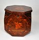 Italian tobacco 
box in walnut 
tree with 
intarsia, 19th 
century, 
Sorrento. 
Intarsia on 5 
sides ...