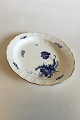 Royal 
Copenhagen Blue 
Flower with 
Gold Ovalt fad 
No 1556. 
Measures 36.5 
cm / 14 3/8 in. 
x 29 cm ...