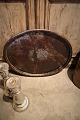 Beautiful old 
French oval 
iron tray in 
trimmed iron 
with a super 
fine raw 
patina. 
Measures: 
61x49cm.