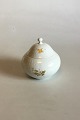 Bjorn 
Wiinblad/Rosenthal 
Romanze Classic 
Rose Sugar 
Bowl. Measures 
9 cm / 3 35/64 
in.