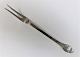Evald Nielsen 
silver cutlery 
no. 6. Silver 
(830). Cold cut 
fork. Length 
17.5 cm.