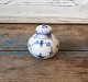 Royal 
Copenhagen Blue 
Fluted half 
lace salt 
shaker 
No. 712, 
Factory first
Height 6 cm.
Stock: 2